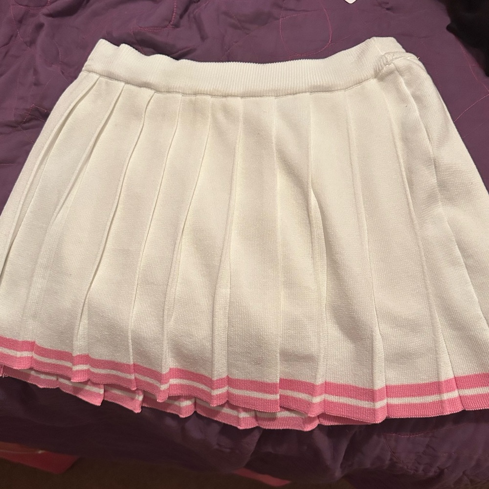 Knitted mini skirt